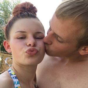 Meet your Posher, Dakota